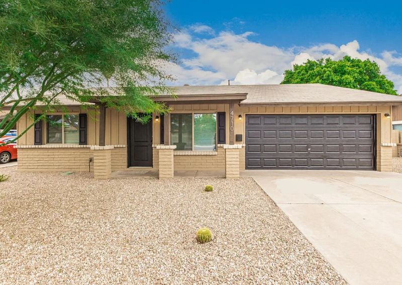 3 bed/2 bath House in Tempe, AZ