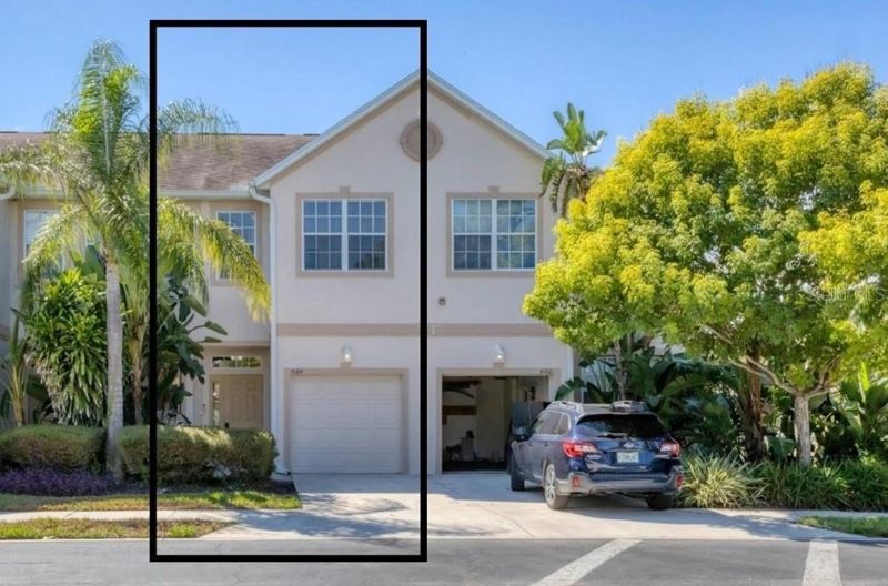 3 bed/2½ bath Townhouse in Sarasota, FL
