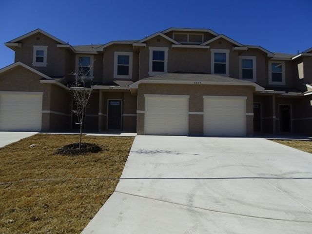 3 bed/2½ bath Townhouse in San Antonio, TX