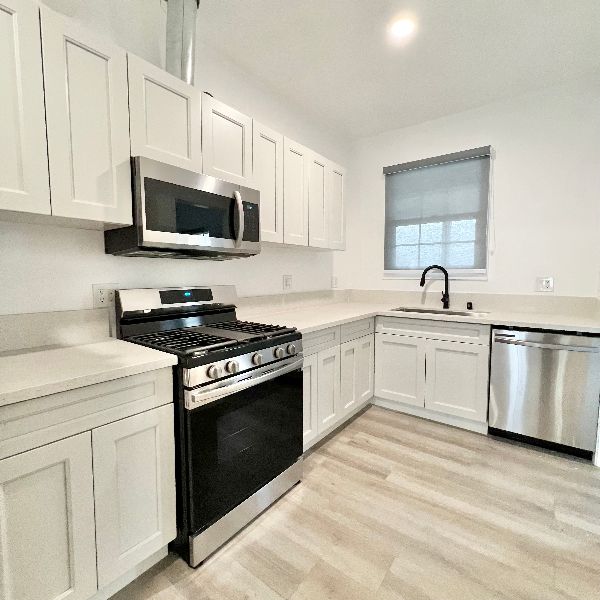 2 bed/1½ bath Apartment in Santa Ana, CA