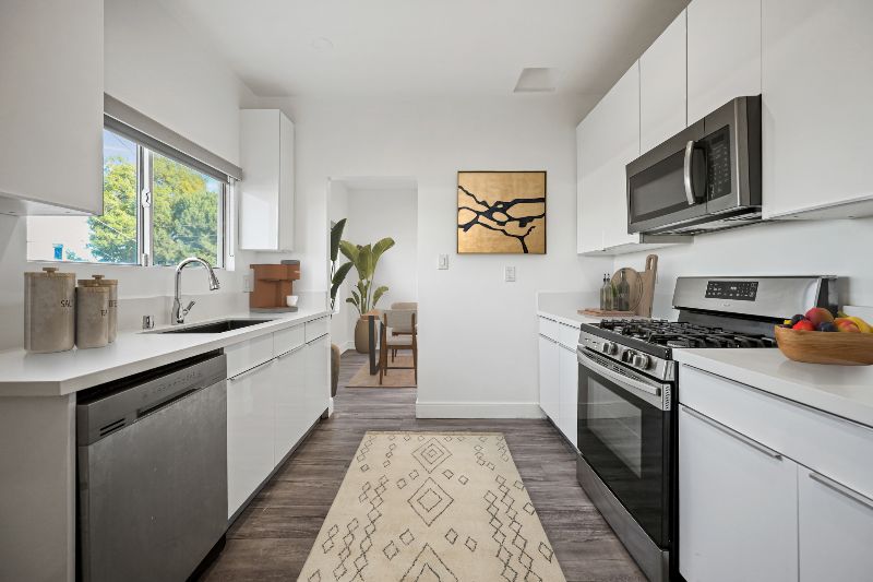 2 bed/1 bath Apartment in Los Angeles, CA