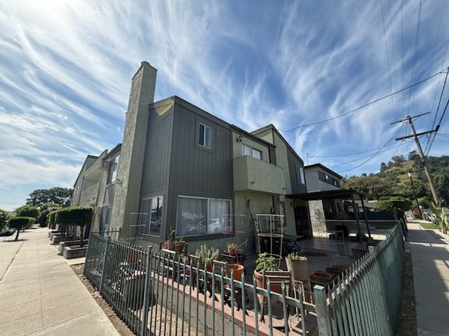 1 bed/1 bath Apartment in Los Angeles, CA