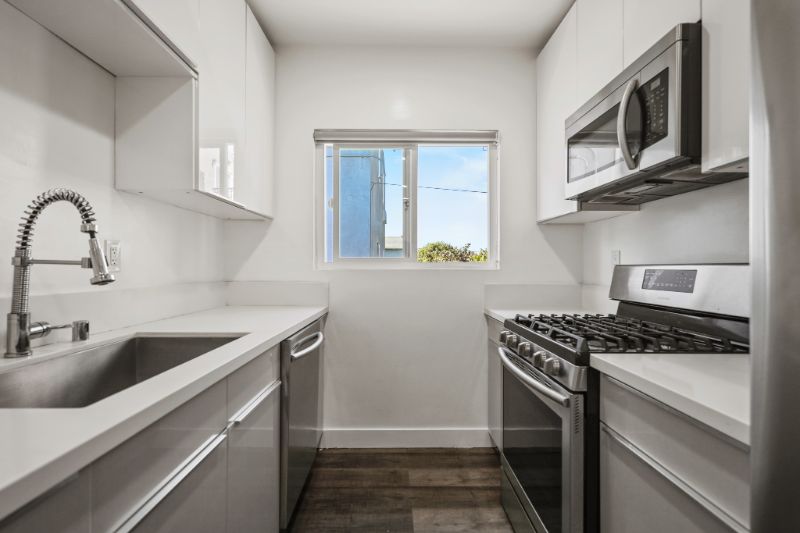 2 bed/1 bath Apartment in Los Angeles, CA