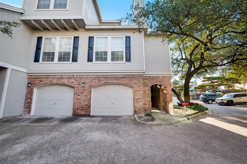 1 bed/1½ bath Condo in Dallas, TX