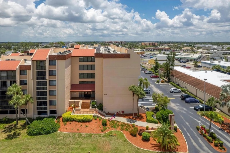 2 bed/2 bath Condo in Port Charlotte, FL