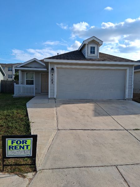 3 bed/2 bath House in San Antonio, TX